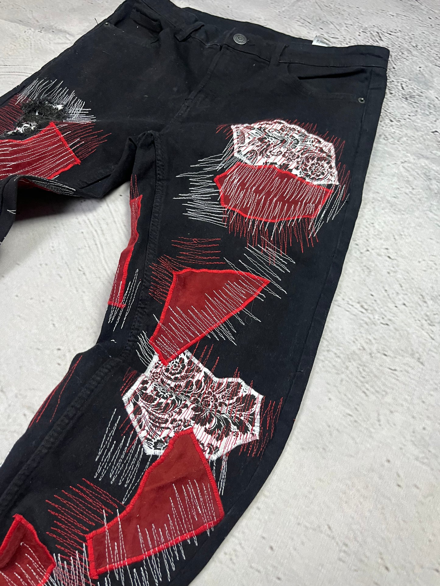 ABSTRACT PATCH DENIM