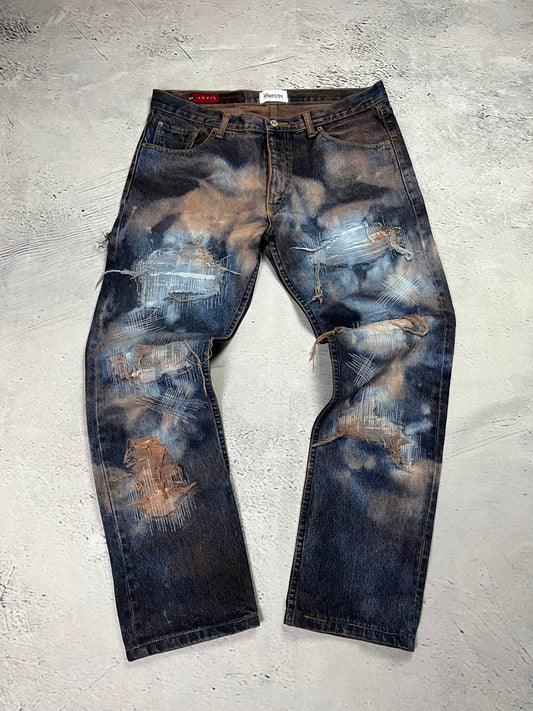 BLEACHED DISTRESSED DENIM