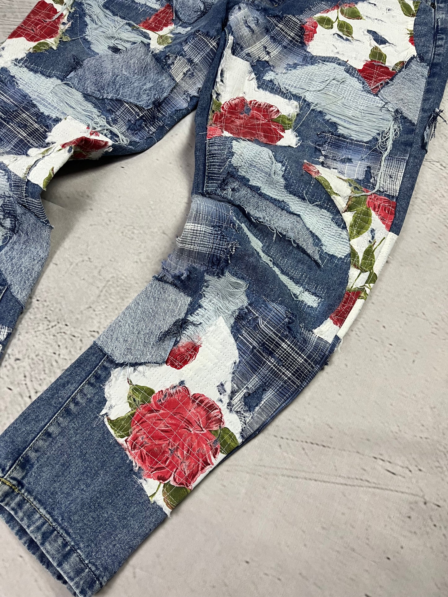 FLORAL PATCH DENIM