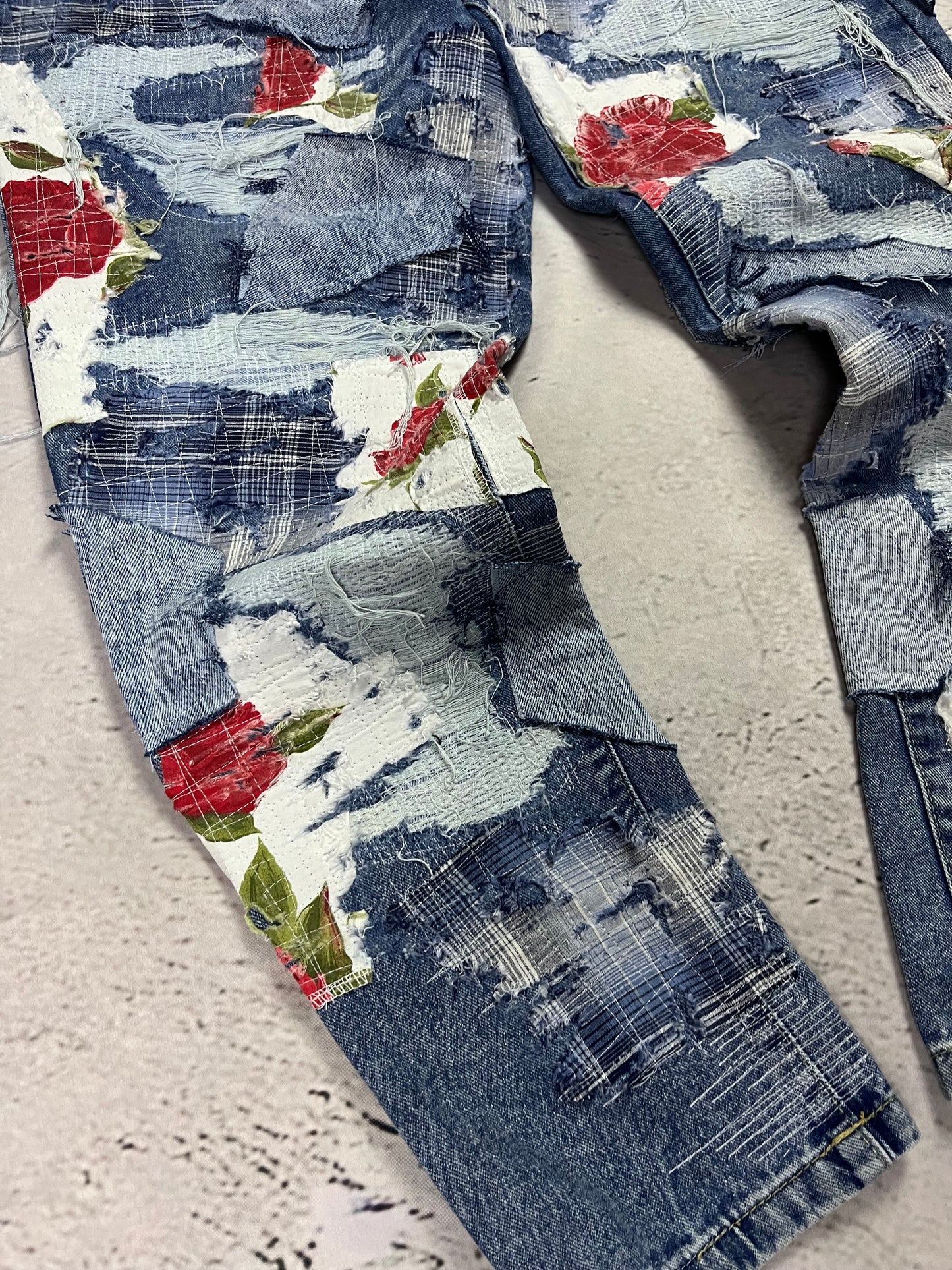 FLORAL PATCH DENIM