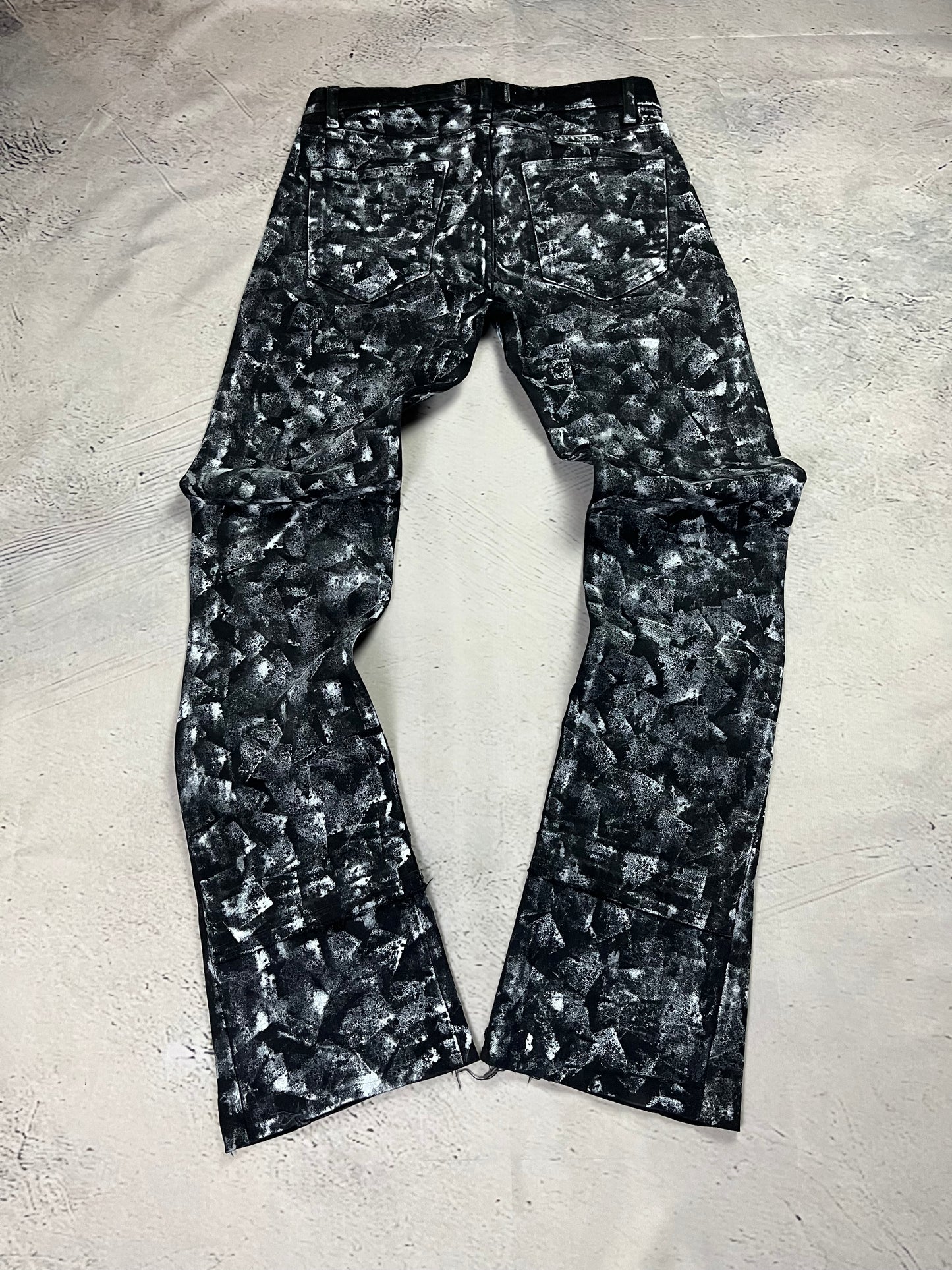 CHAOS PATTERN FLARE DENIM
