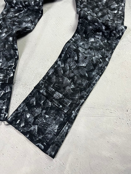CHAOS PATTERN FLARE DENIM