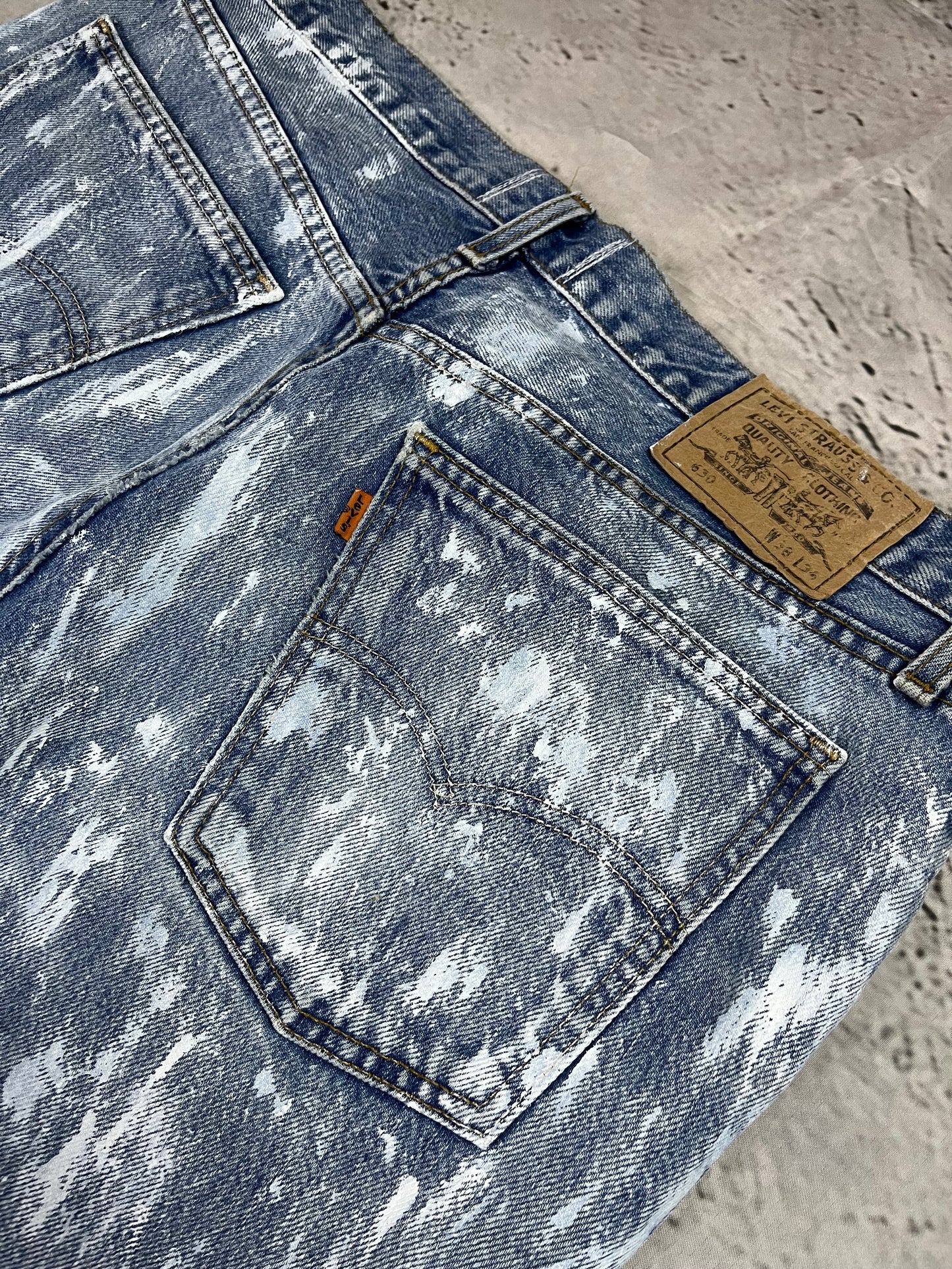PAINT MARK DENIM