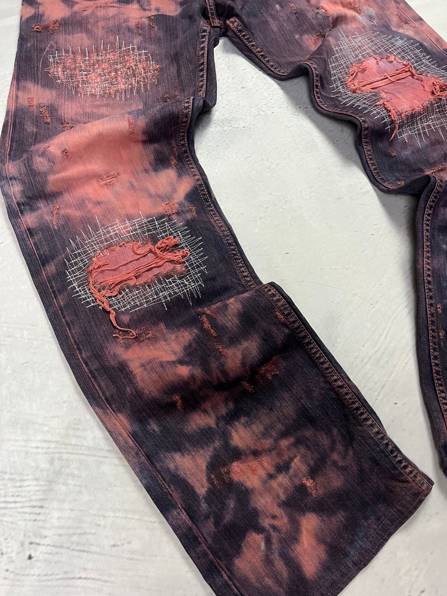 CRIMSON DISTRESSED DENIM