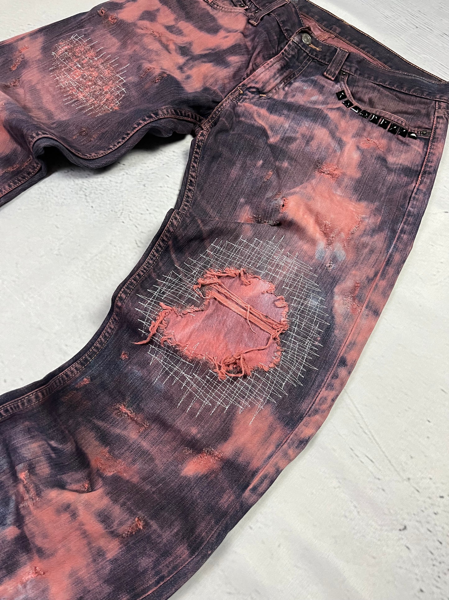 CRIMSON DISTRESSED DENIM