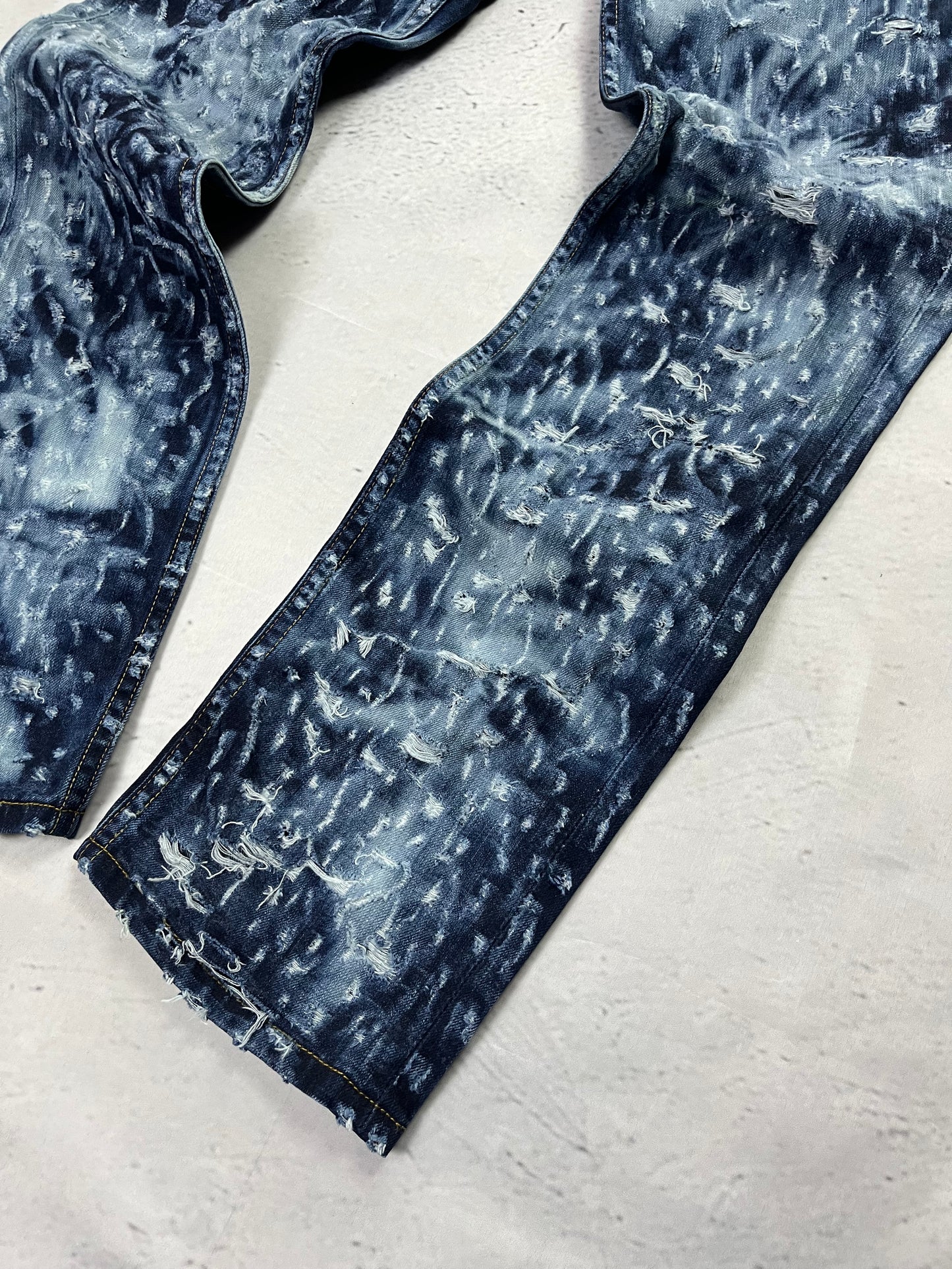 FROST WASH DENIM