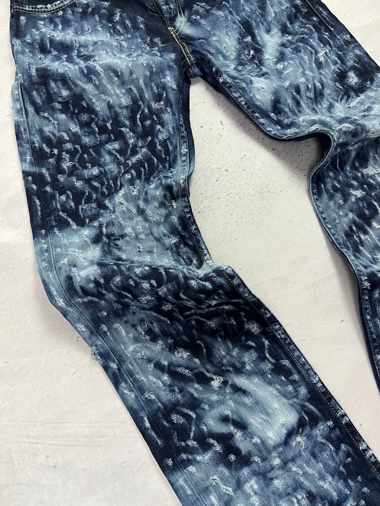 FROST WASH DENIM