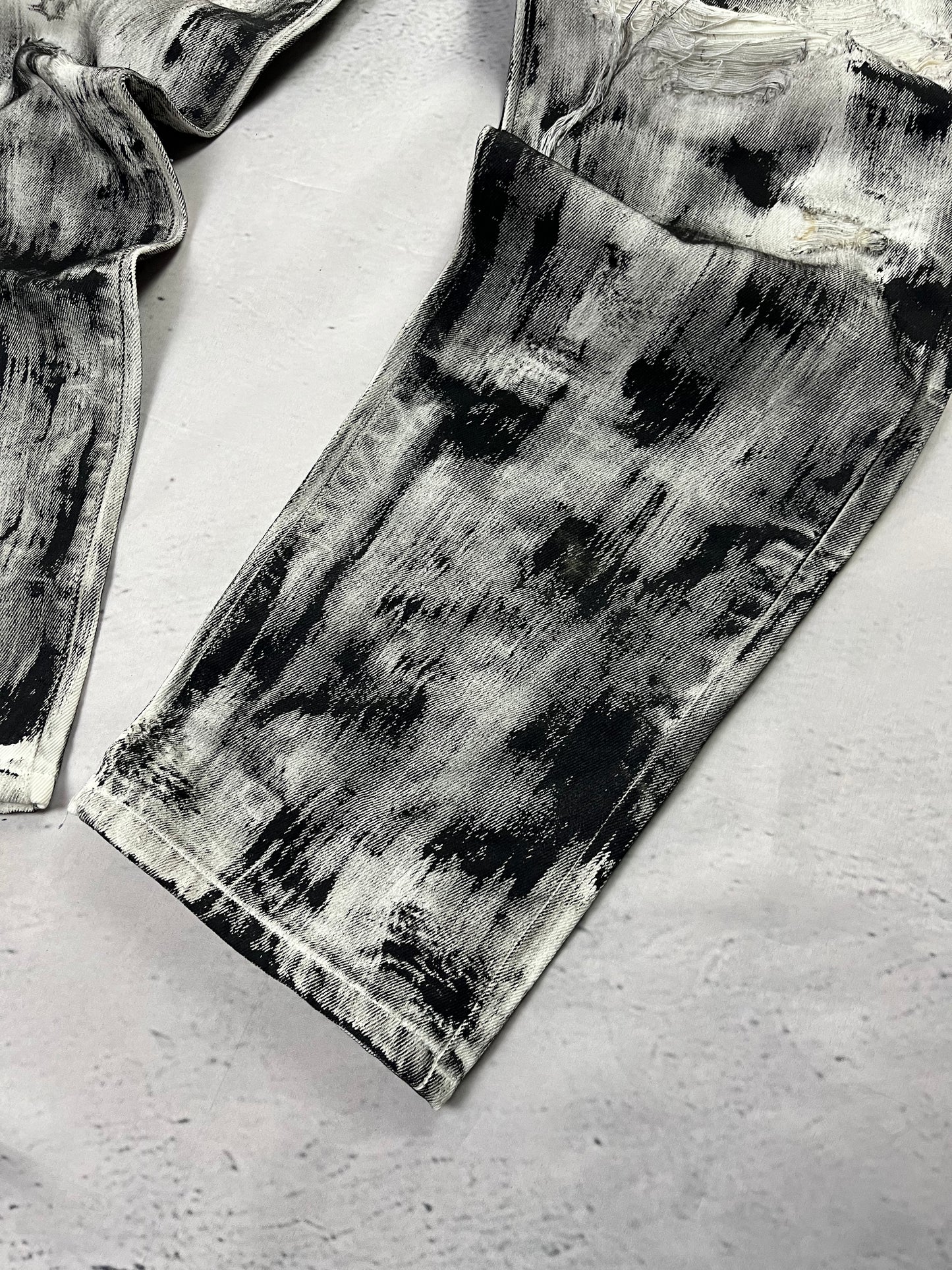 INK DISTORTION DENIM