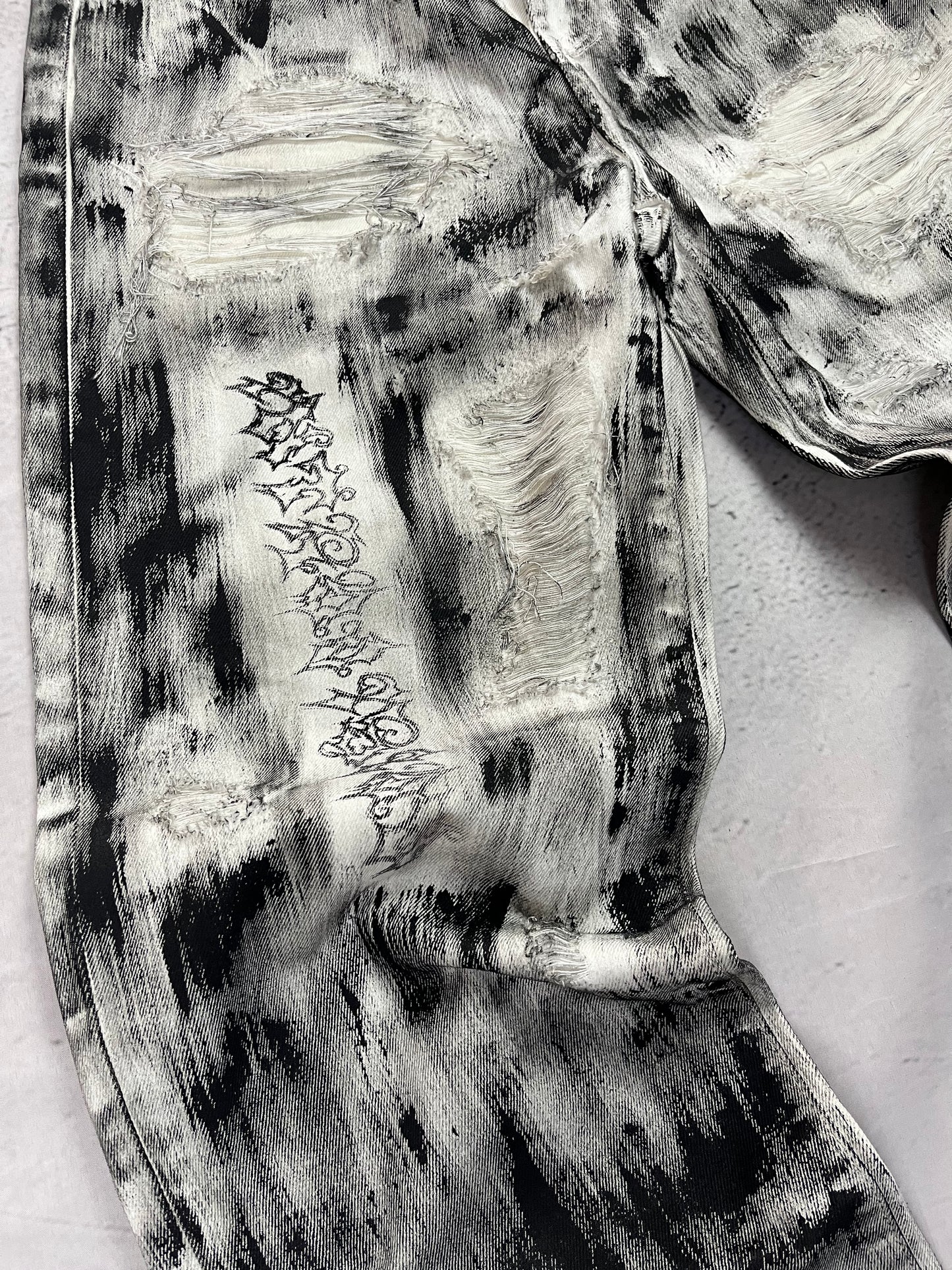 INK DISTORTION DENIM