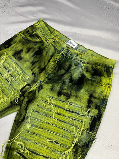 TOXIC DISTRESSED DENIM