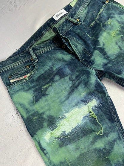EMERALD DISTRESSED DENIM