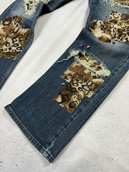 LEOPARD PATCH DISTRESSED DENIM