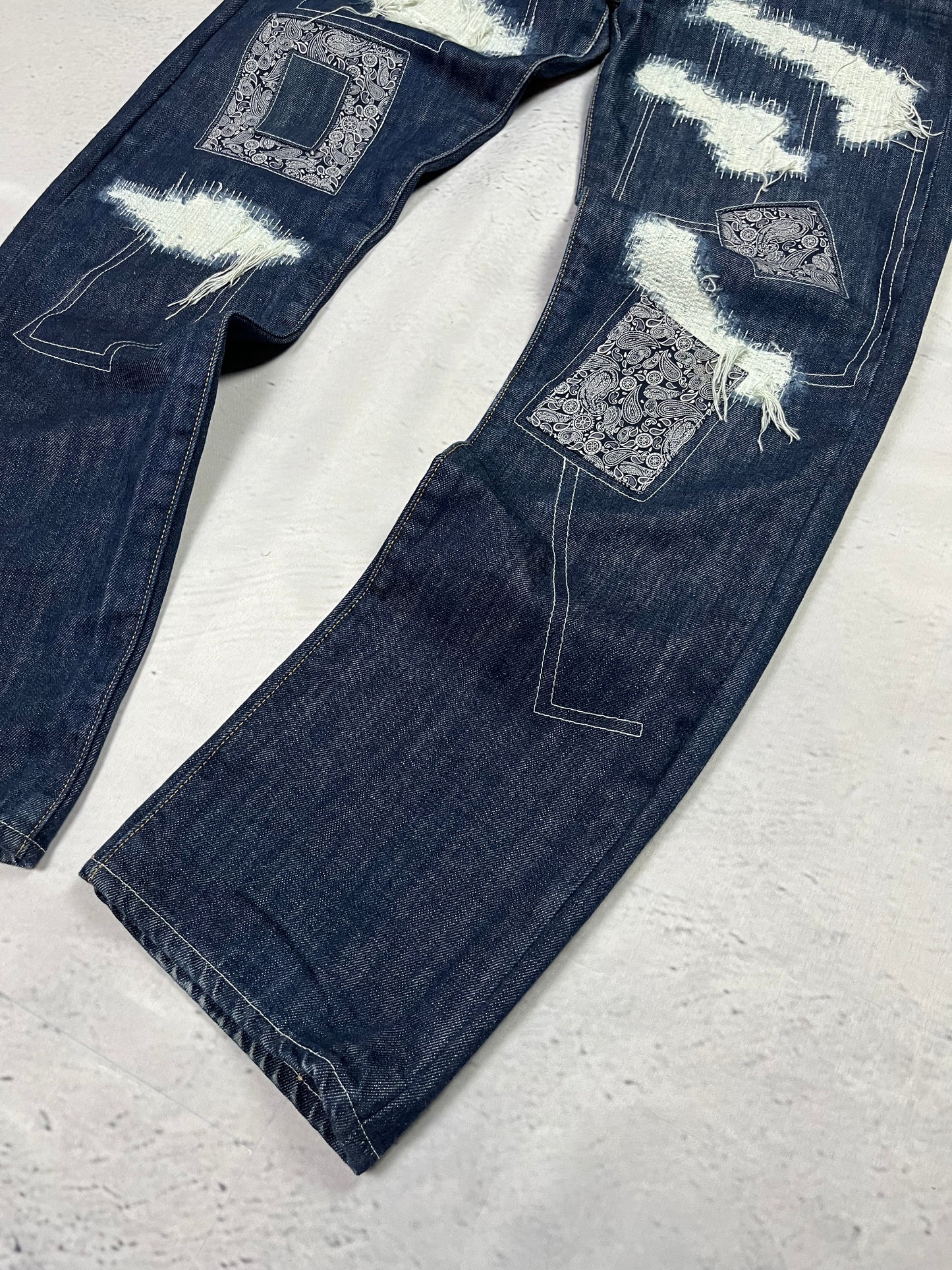 MOSAIC DISTRESSED RAW DENIM