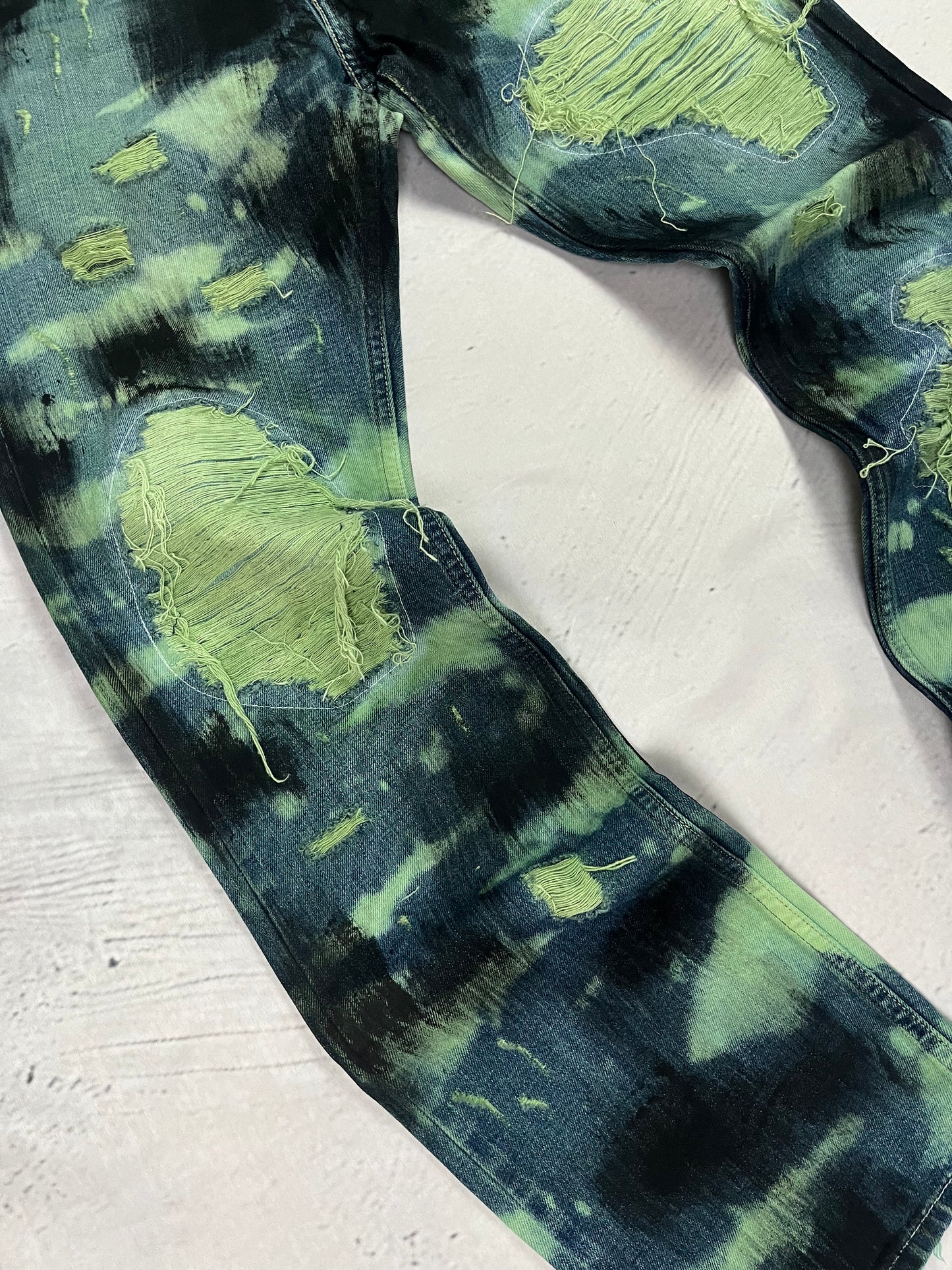 TOXIC WASH DENIM