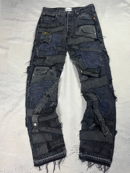 DISTRESSED CARGO PATCH DENIM