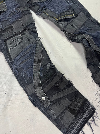 DISTRESSED CARGO PATCH DENIM