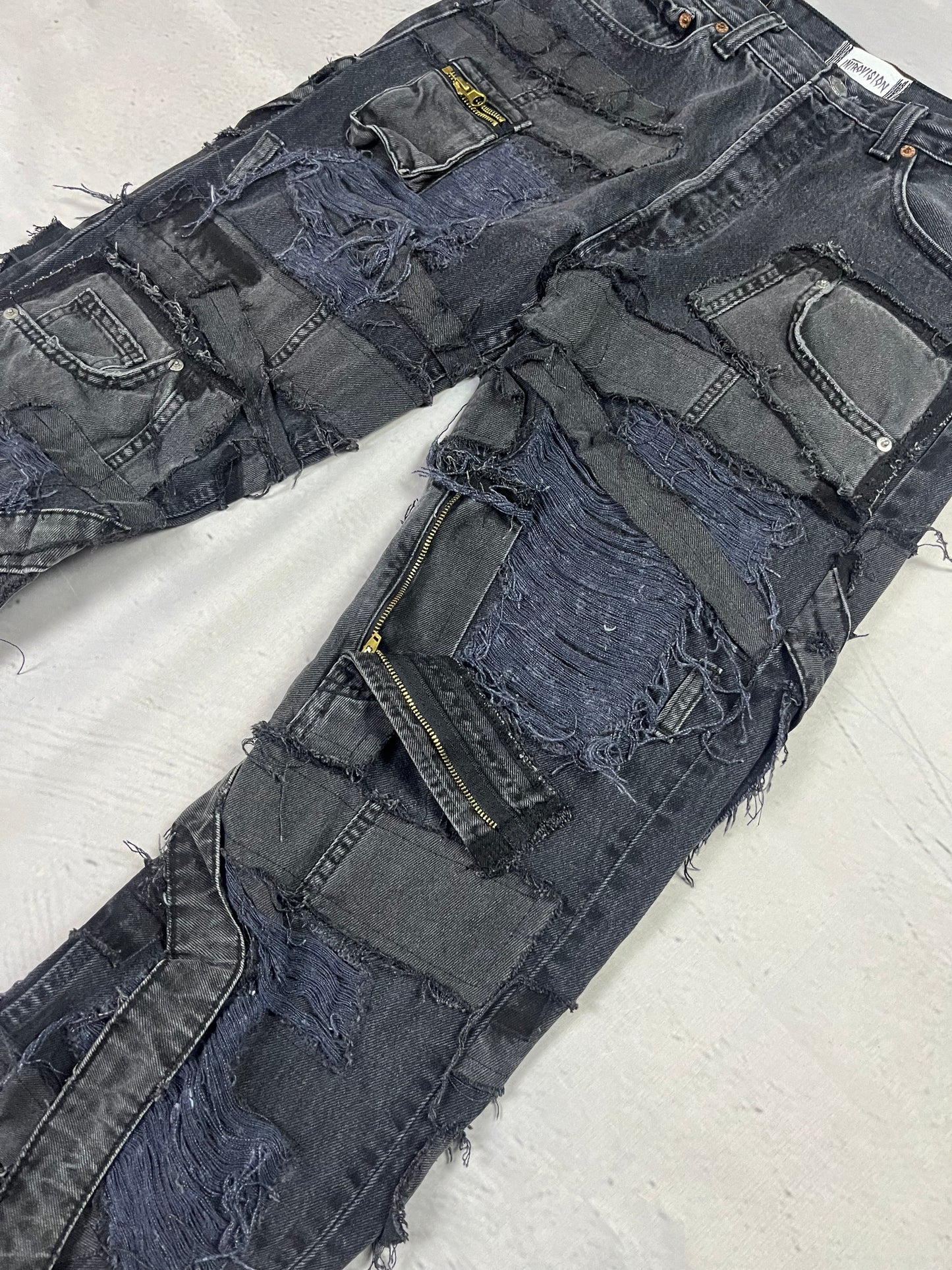 DISTRESSED CARGO PATCH DENIM