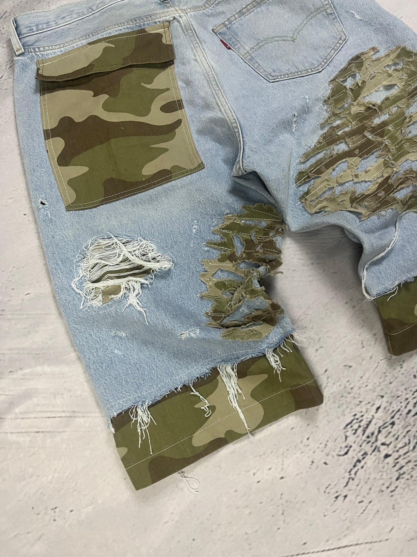 URBAN CAMO DISTRESS