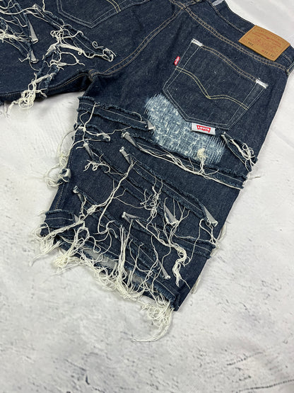 COBWEB DISTRESSED SHORTS