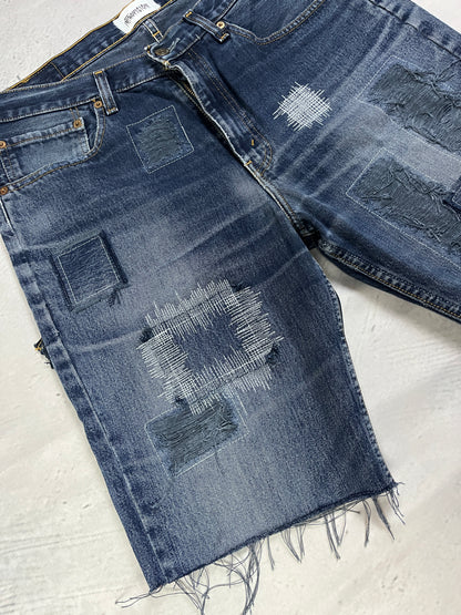RAW STITCH DENIM SHORTS