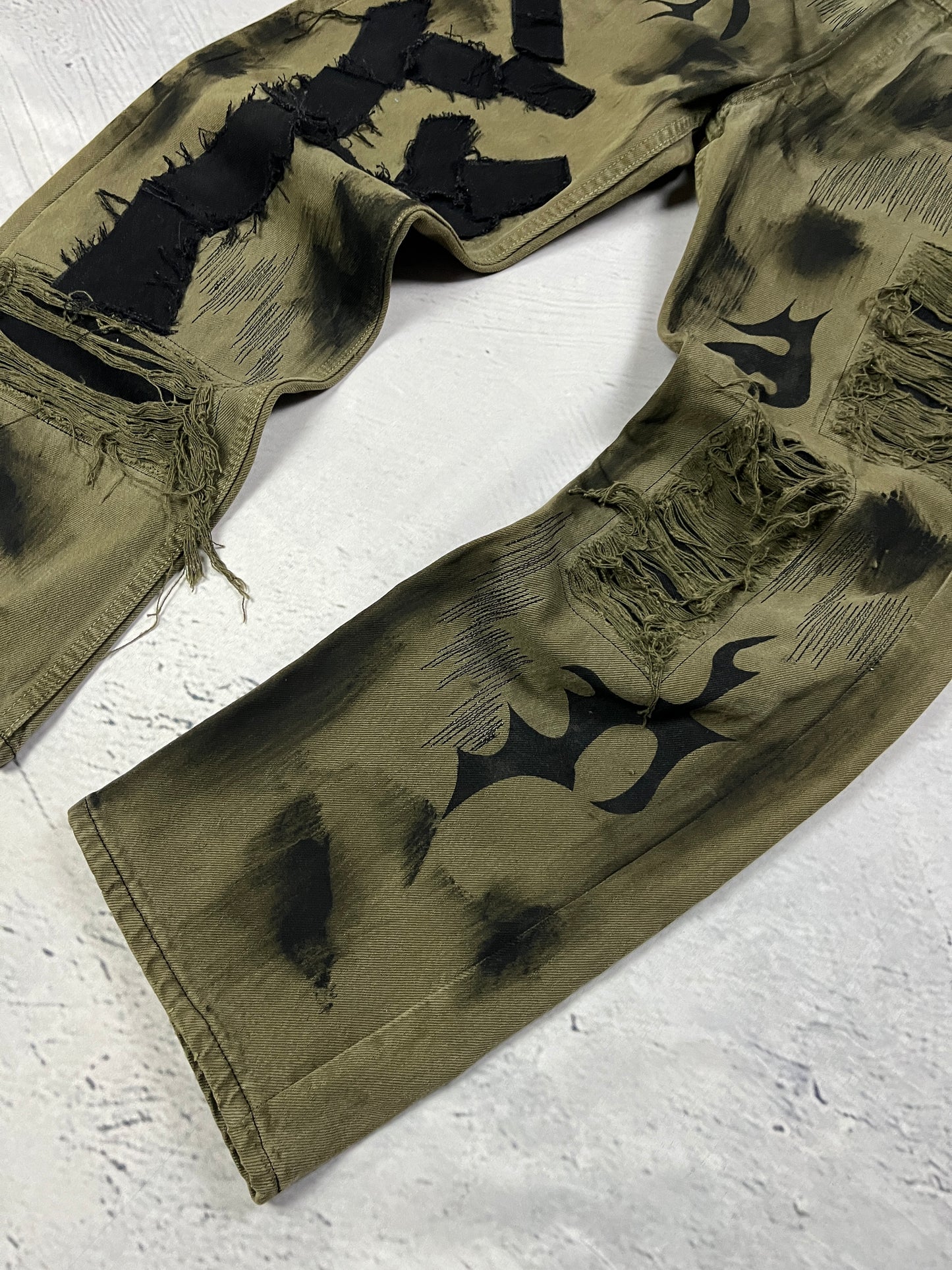 TRIBAL DISTRESSED DENIM