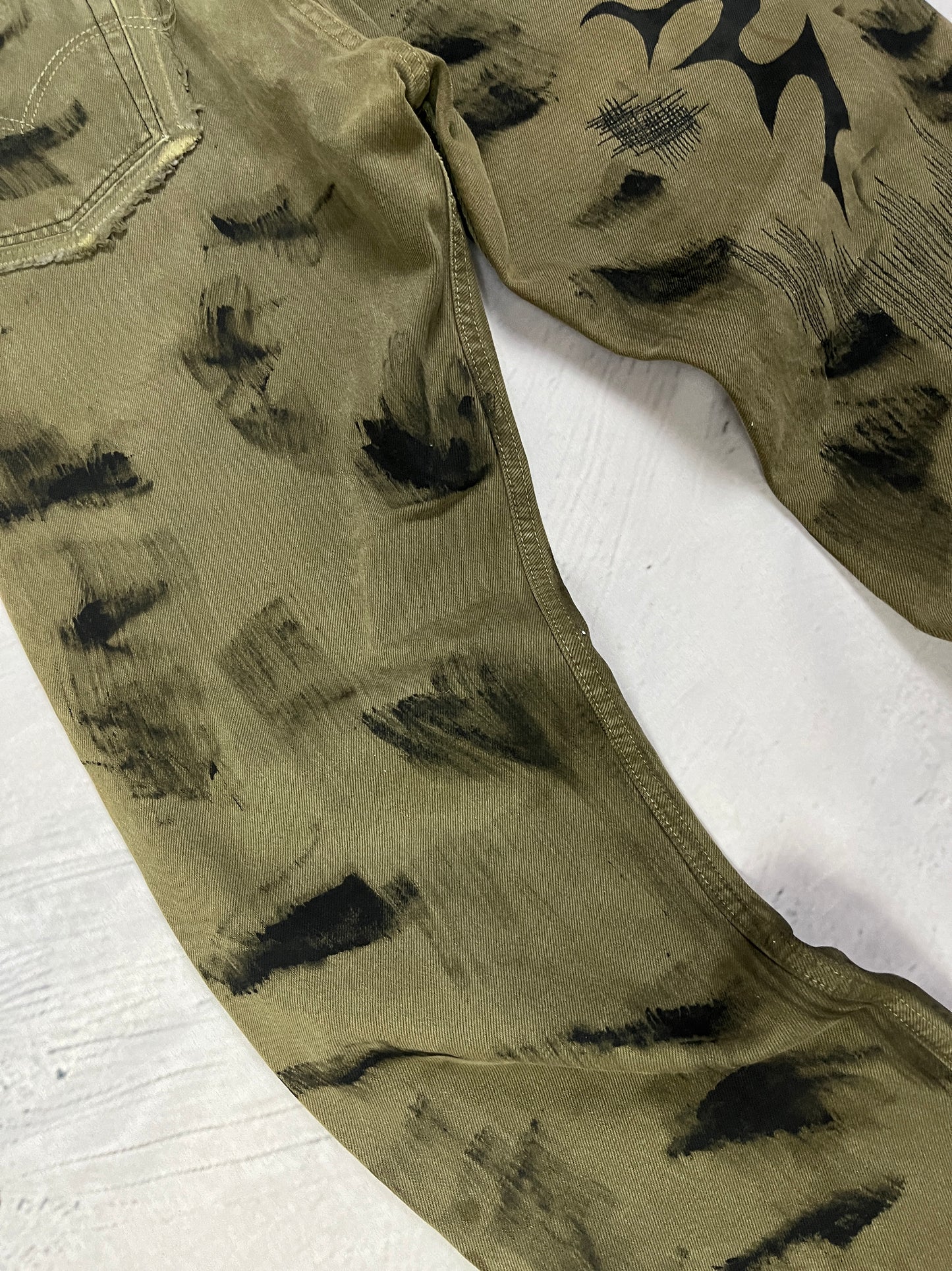 TRIBAL DISTRESSED DENIM