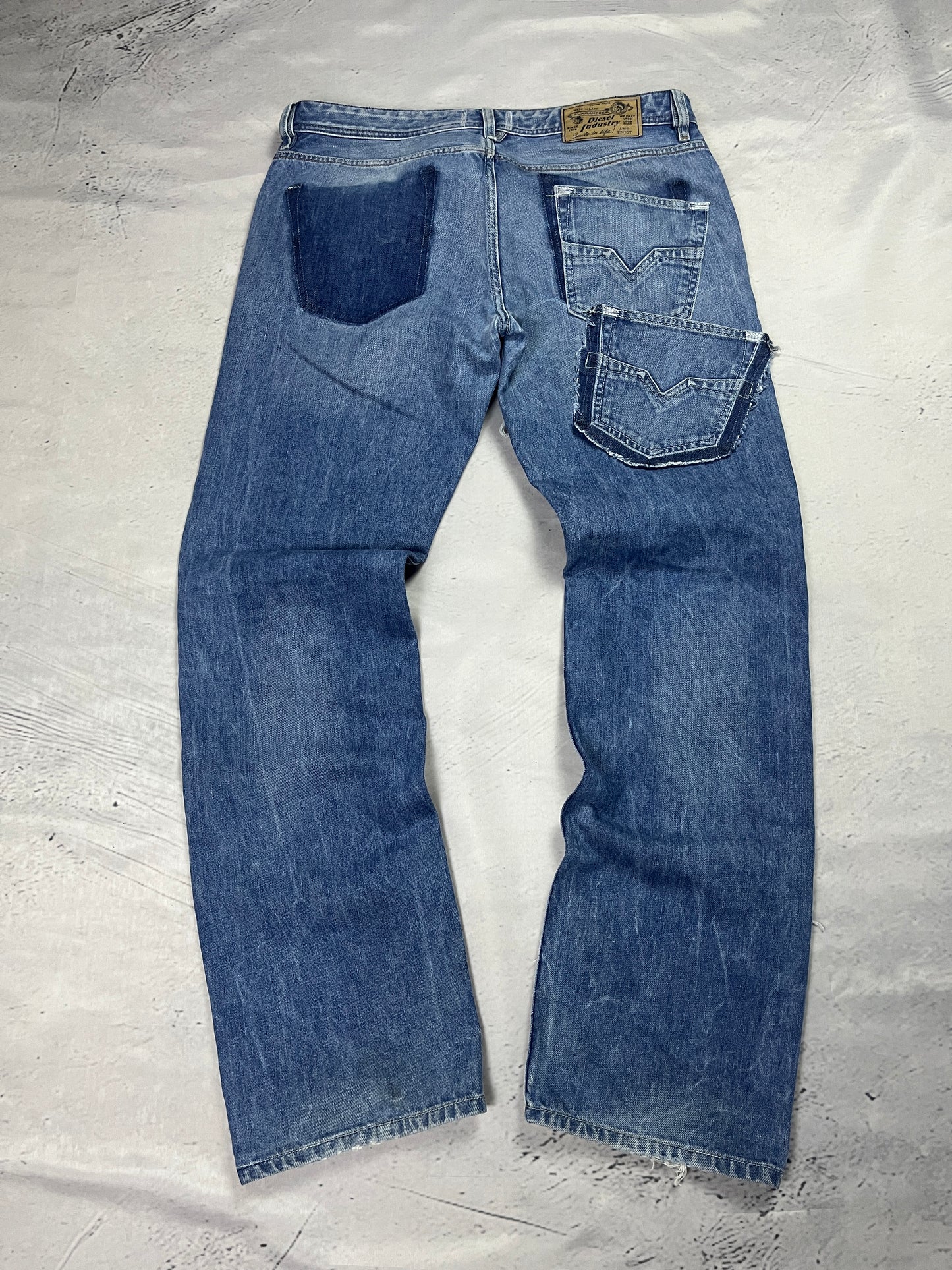 GLITCHED REPAIR DENIM