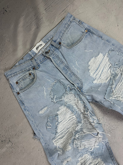 DISTRESSED FROST DENIM