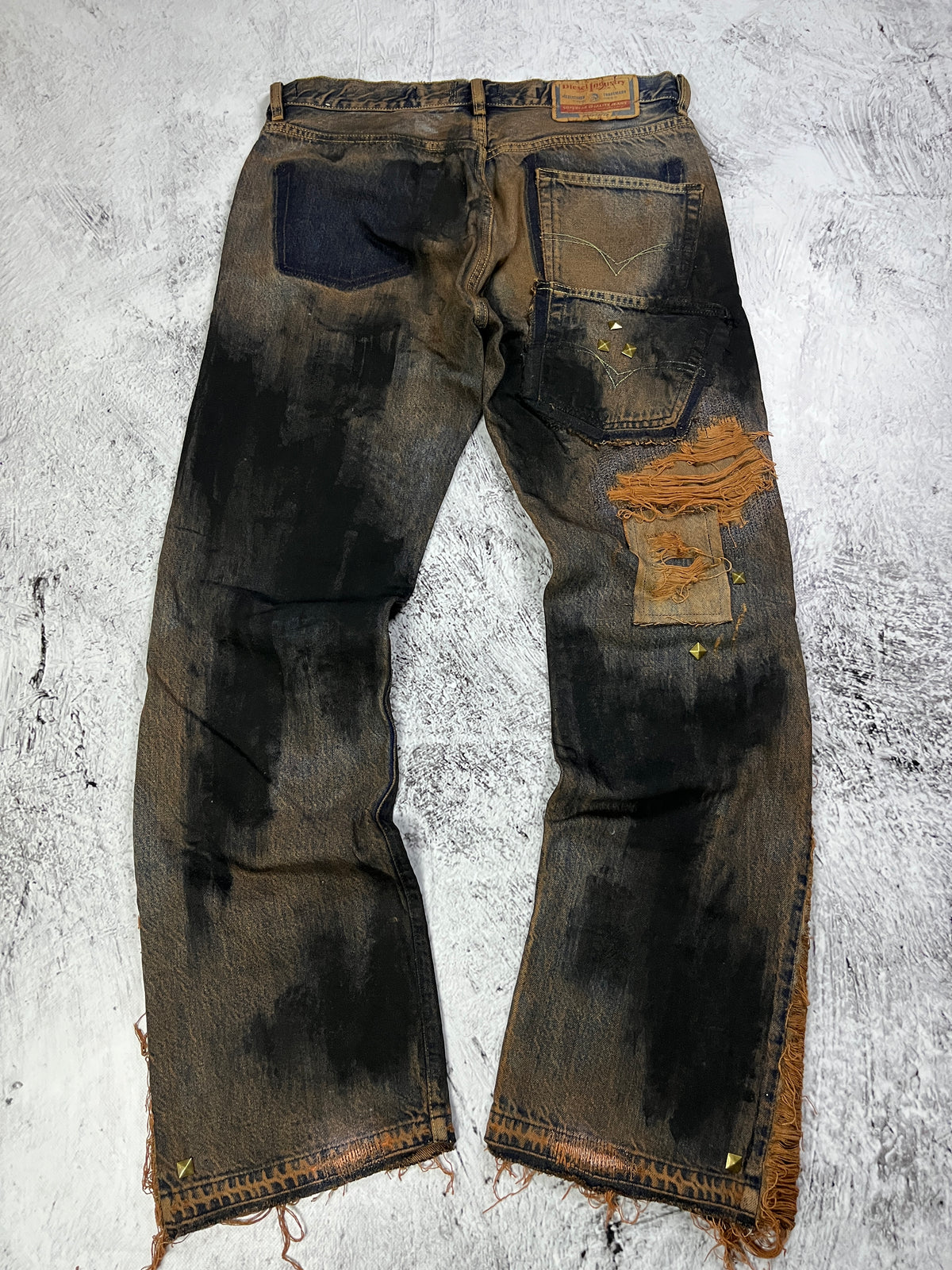RUSTY MUD FLARE DENIM